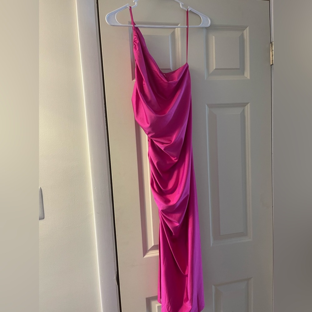 One shoulder dress with side ruching